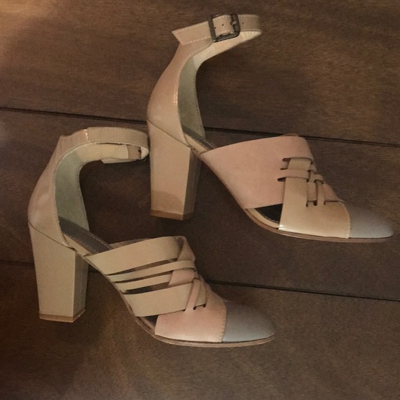 H by HUDSON London England High End Leather Heels - Picture 5 of 8